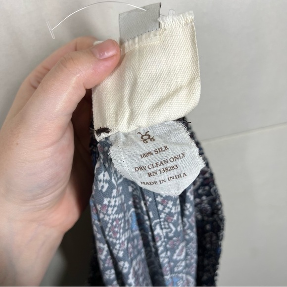 Figue 100% Silk Printed Pant Size Large - Picture 9 of 9